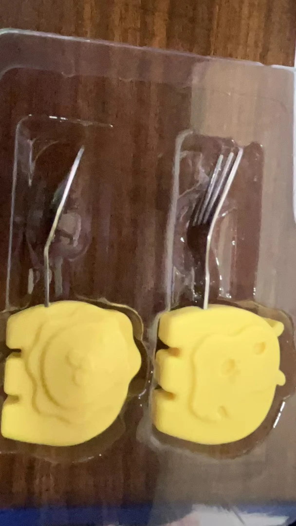 辅食勺(喏几泉 洗面奶)
