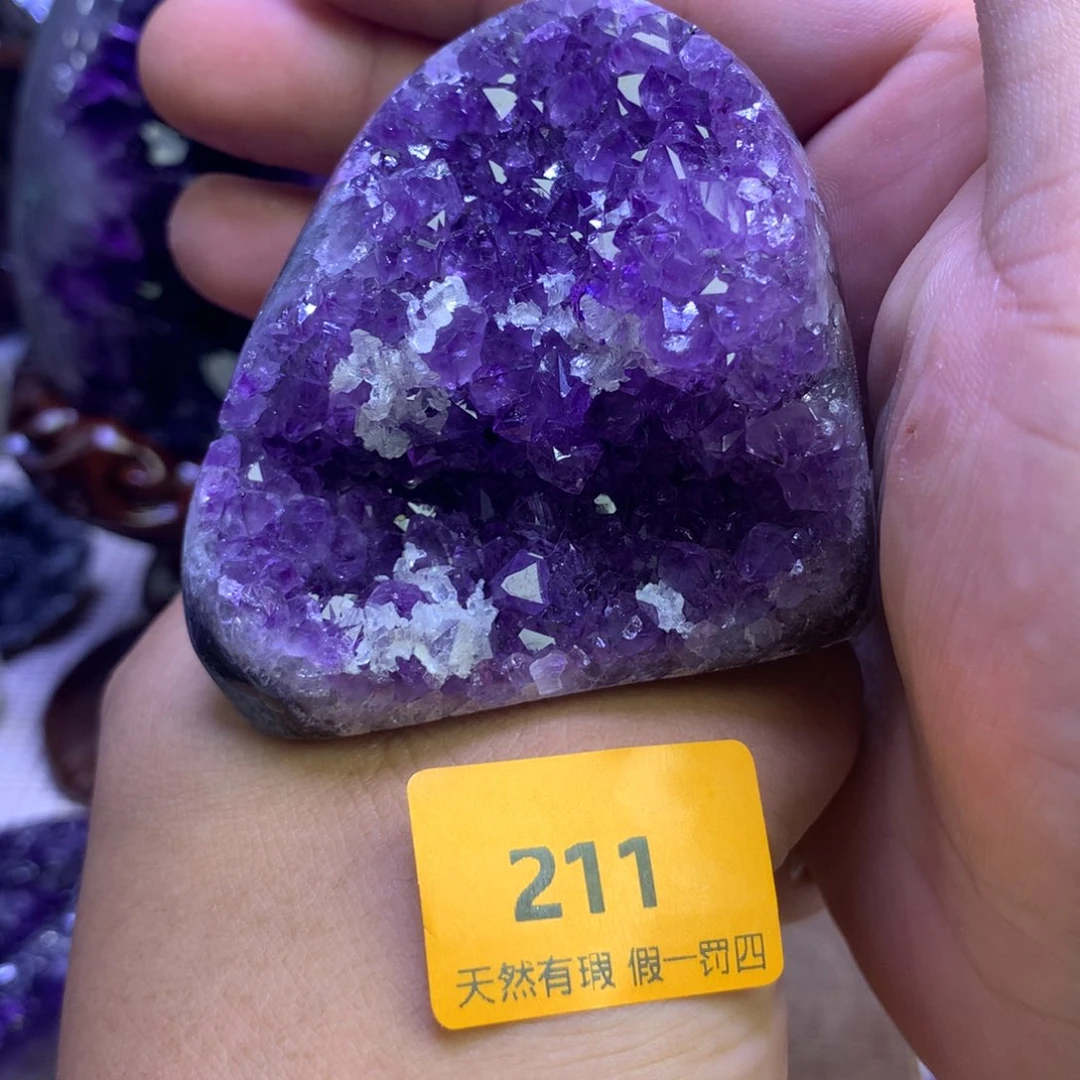 未镶嵌水晶大型摆件（非配饰）