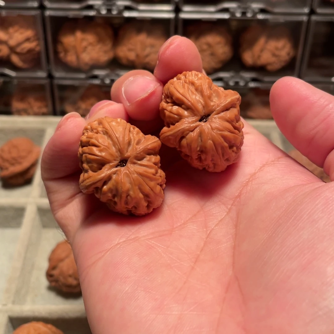 冬***阳文玩核桃把件元宝35