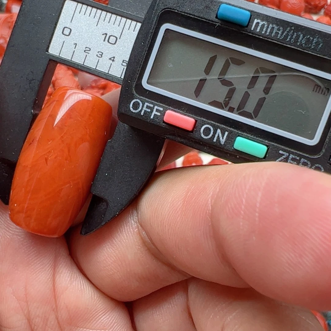 南红玛瑙配饰未镶嵌