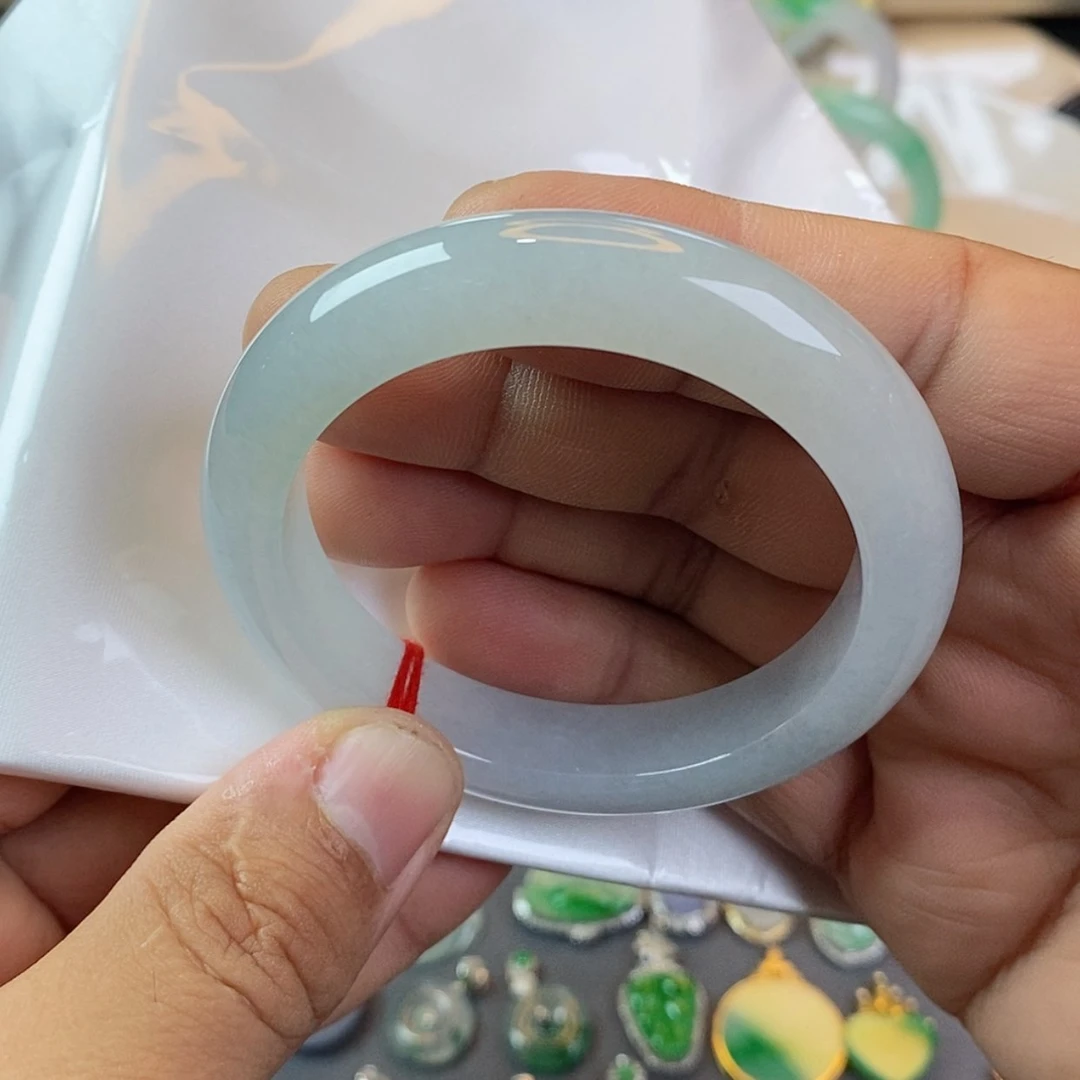 【闪购商品】未镶嵌手镯翡翠