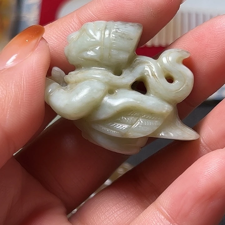 用***6和田玉（糖玉）未镶嵌挂件