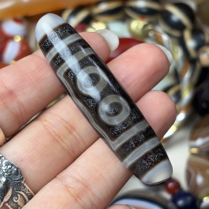 鸿***头玛瑙/玉髓未镶嵌颈饰