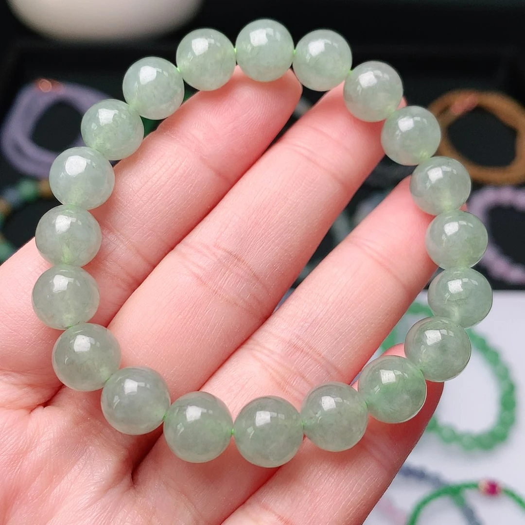 翡翠手链未镶嵌翡翠