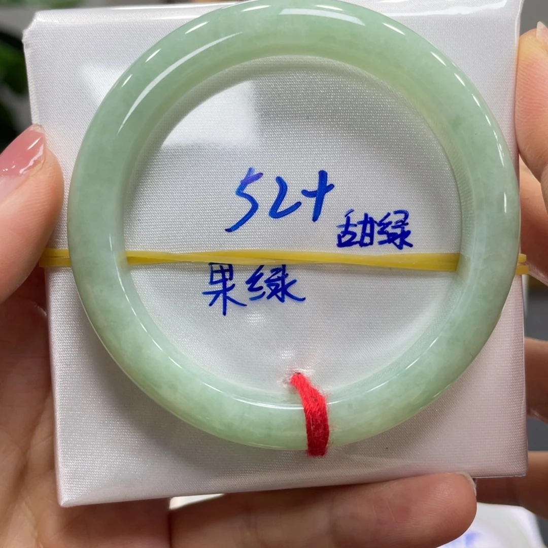 翡翠未镶嵌手镯翡翠