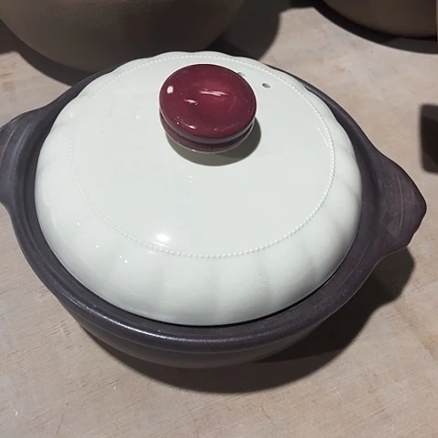 微瑕，明火，口径22，高7带盖1.5L