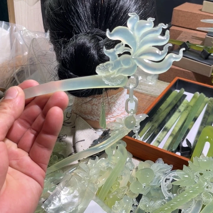 满***）蛇纹石玉合金发饰