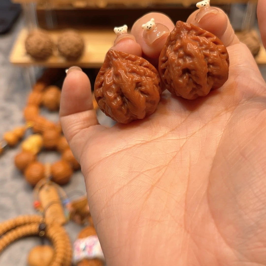 把件文玩核桃蝴蝶龙脊