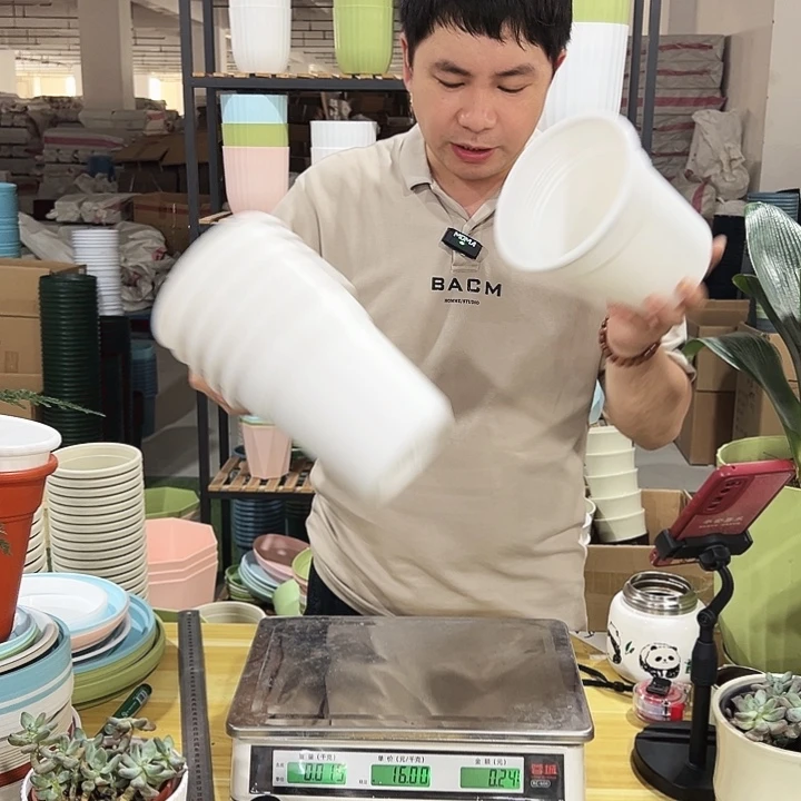 翻边09口16高17白色6个无托