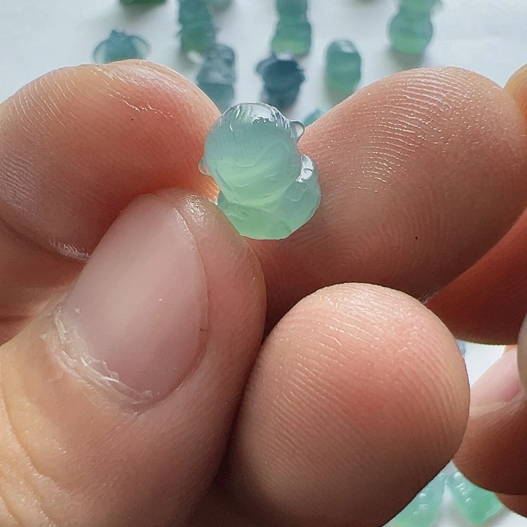 定制翡翠未镶嵌猴子