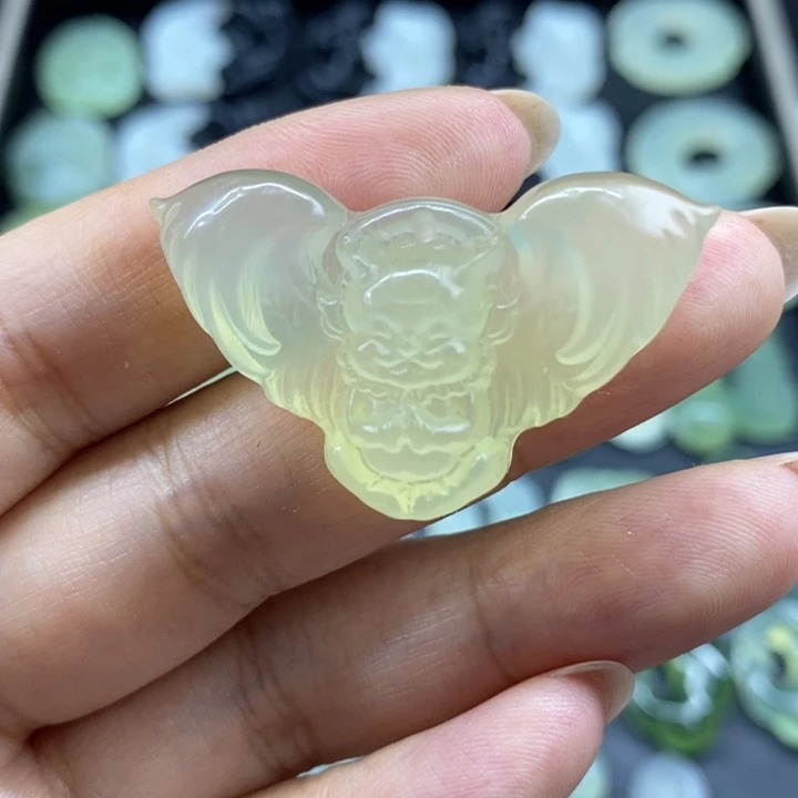 岫玉未镶嵌颈饰岫玉小飞龙未镶嵌