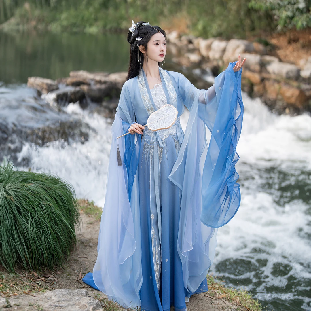 静还决【2024国风大典走秀款】傲霜 原创汉服 小宇咂走秀同款