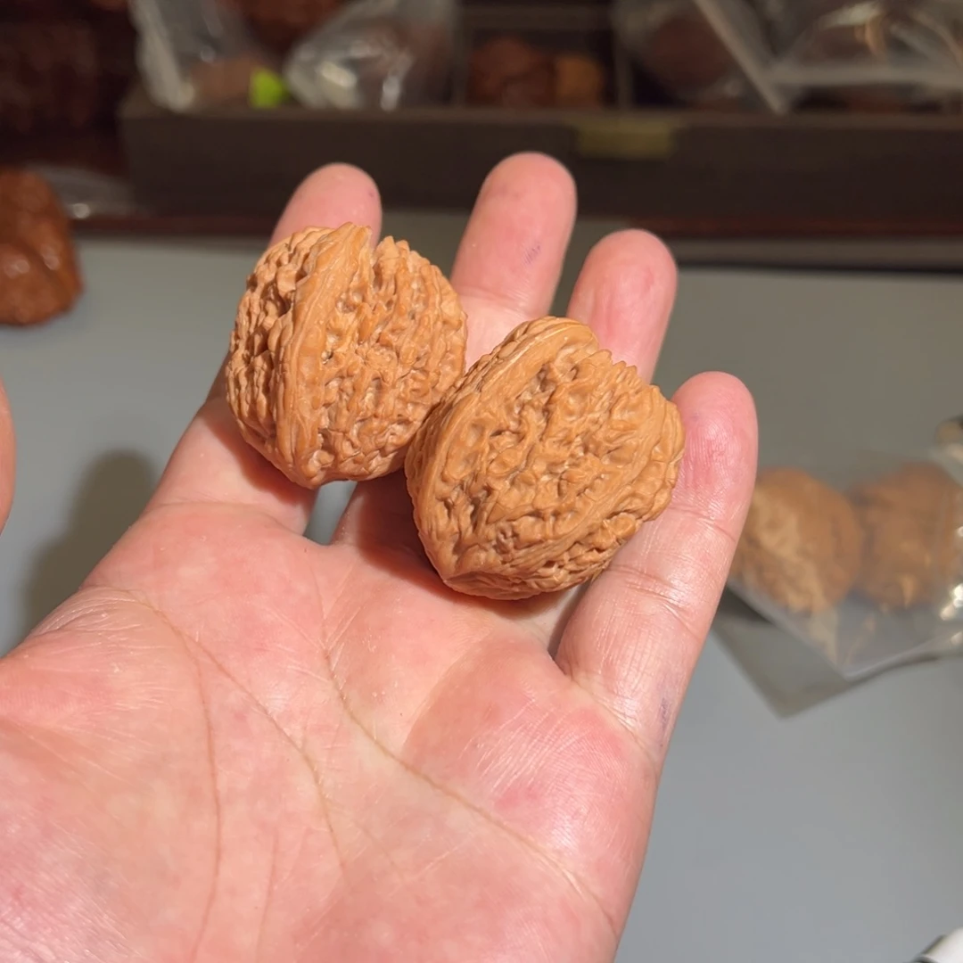文玩核桃把件光*丶南疆石