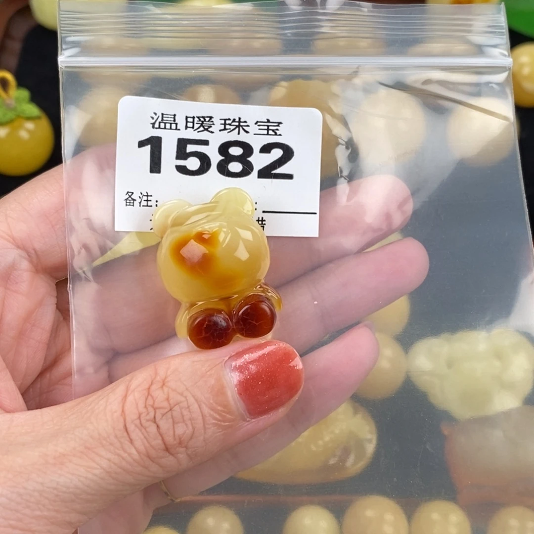琥珀未镶嵌珠宝奇石裸石