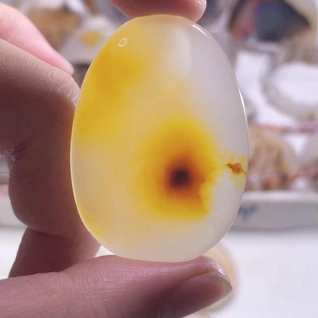 玛瑙/玉髓未镶嵌珠宝奇石