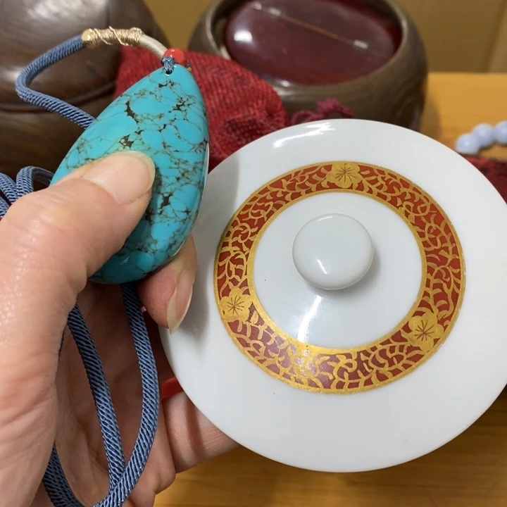 瓷片哈中古工艺品一件