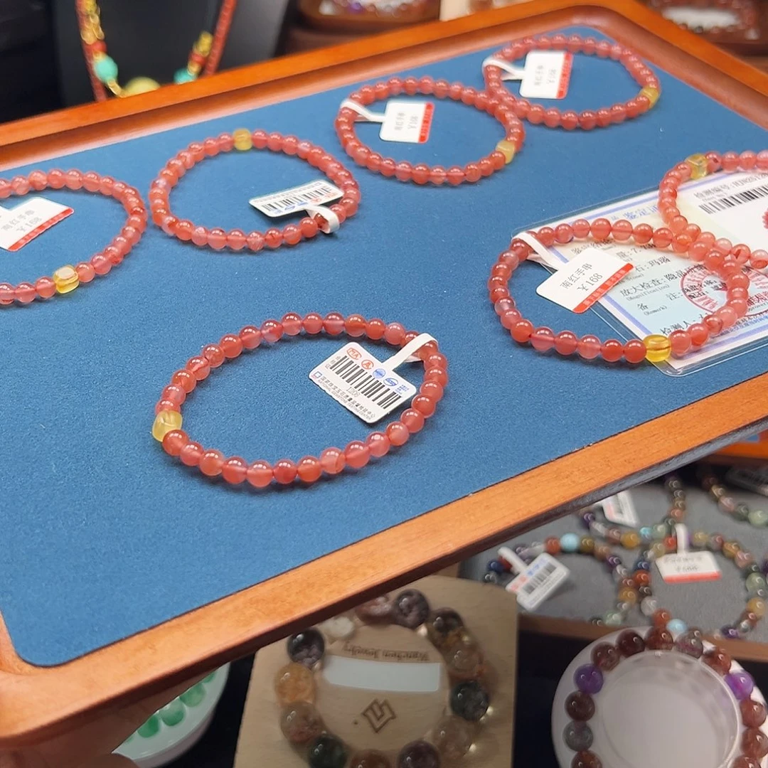 南红玛瑙未镶嵌手链