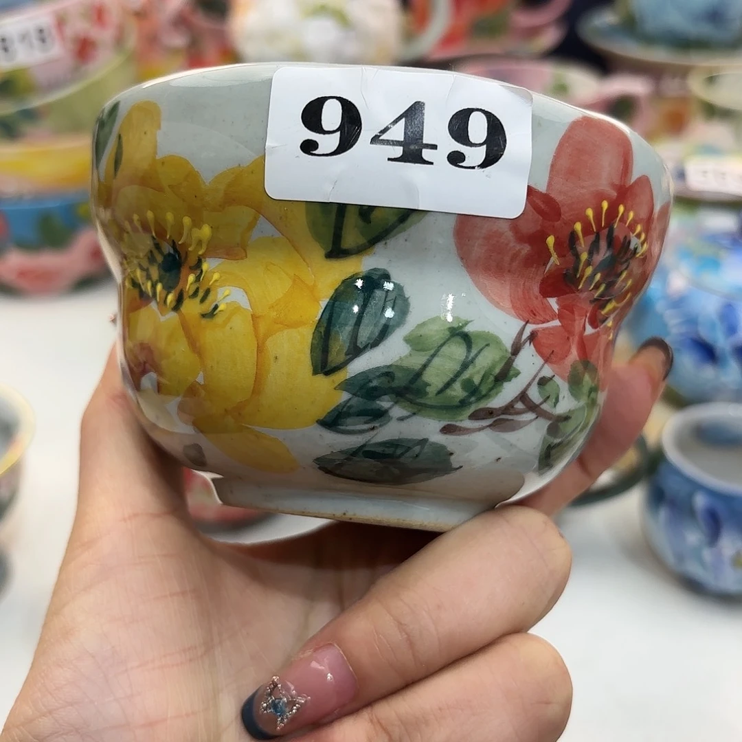 瓷片在这个充满生机盎然