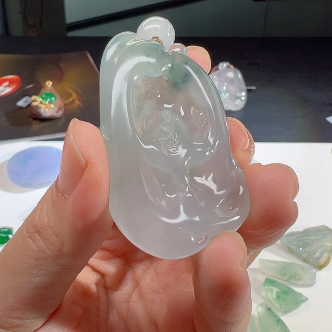 【闪购商品】翡翠颈饰未镶嵌万象