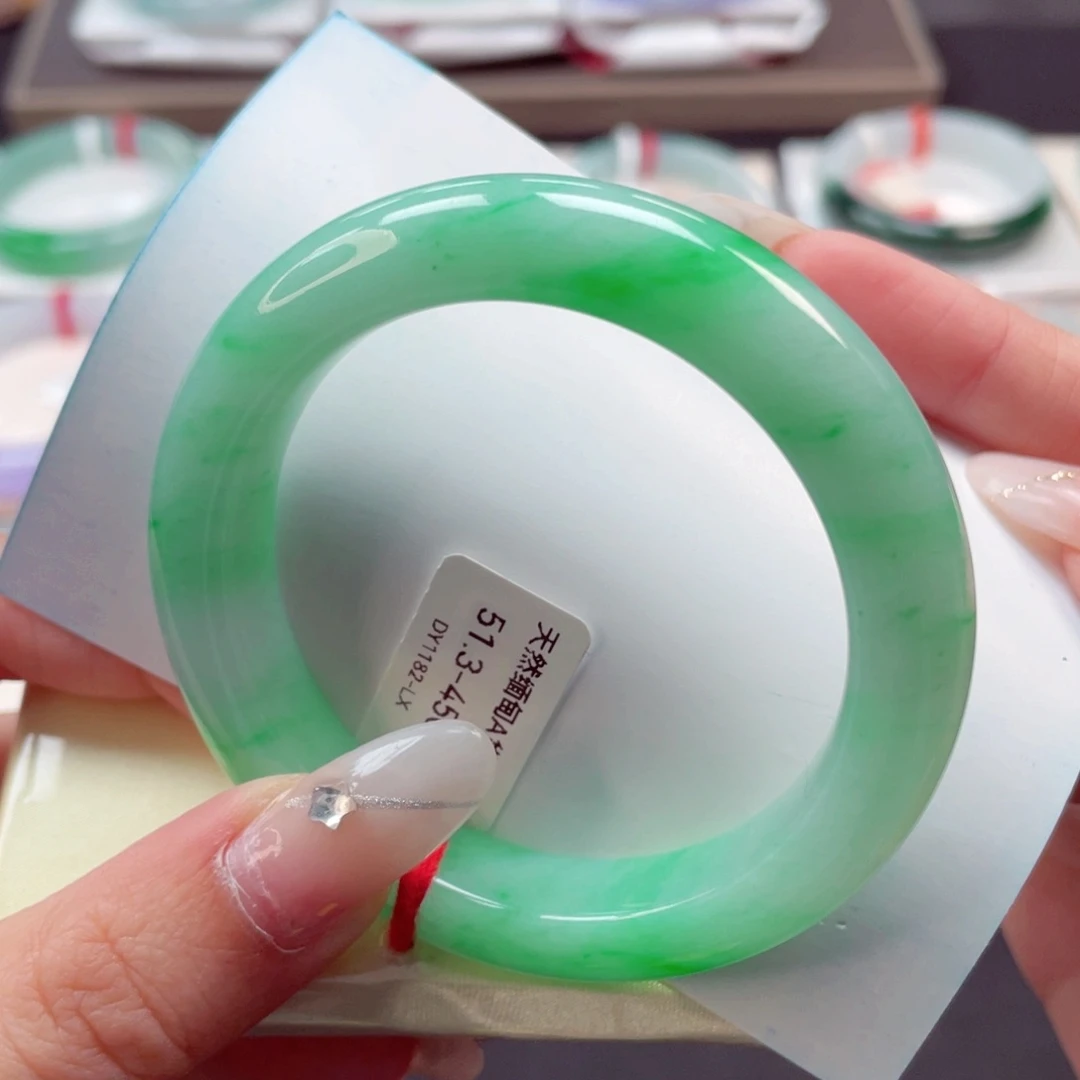 翡翠手镯未镶嵌51.6阳绿 春色浓于新酒 中万色货天花板34