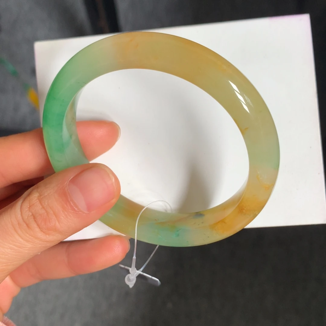 石英质玉（非洲翠）未镶嵌手镯