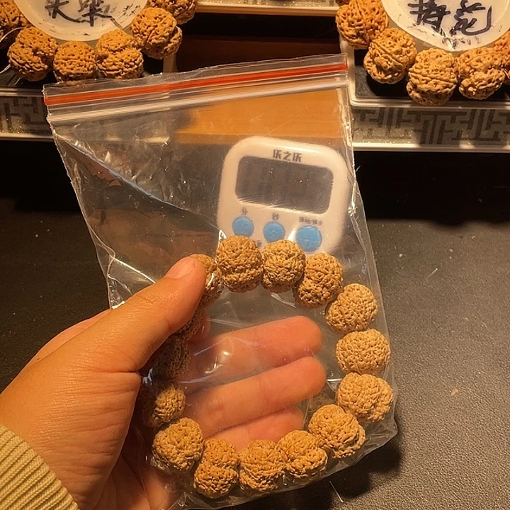 妲***带金刚菩提手串金刚