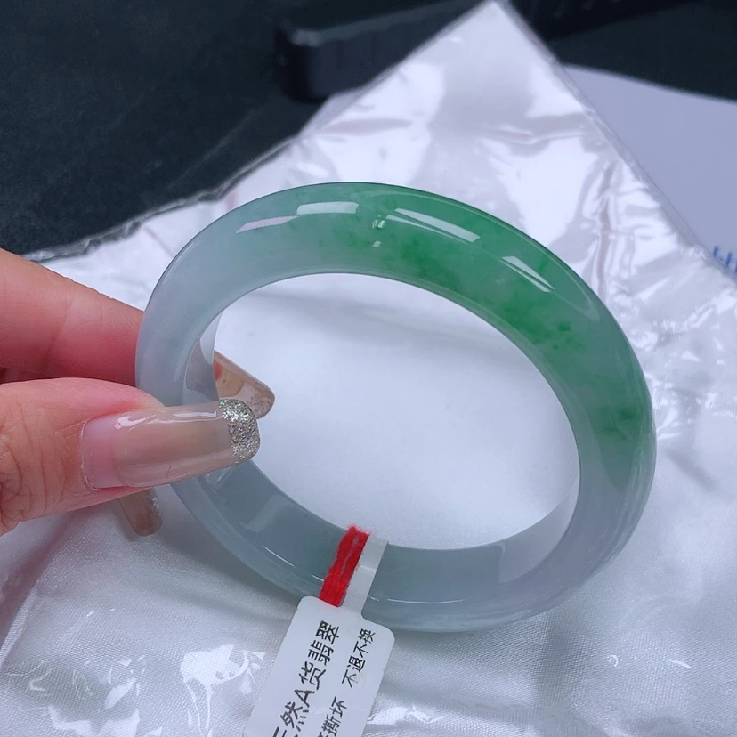 【闪购商品】未镶嵌手镯翡翠5455