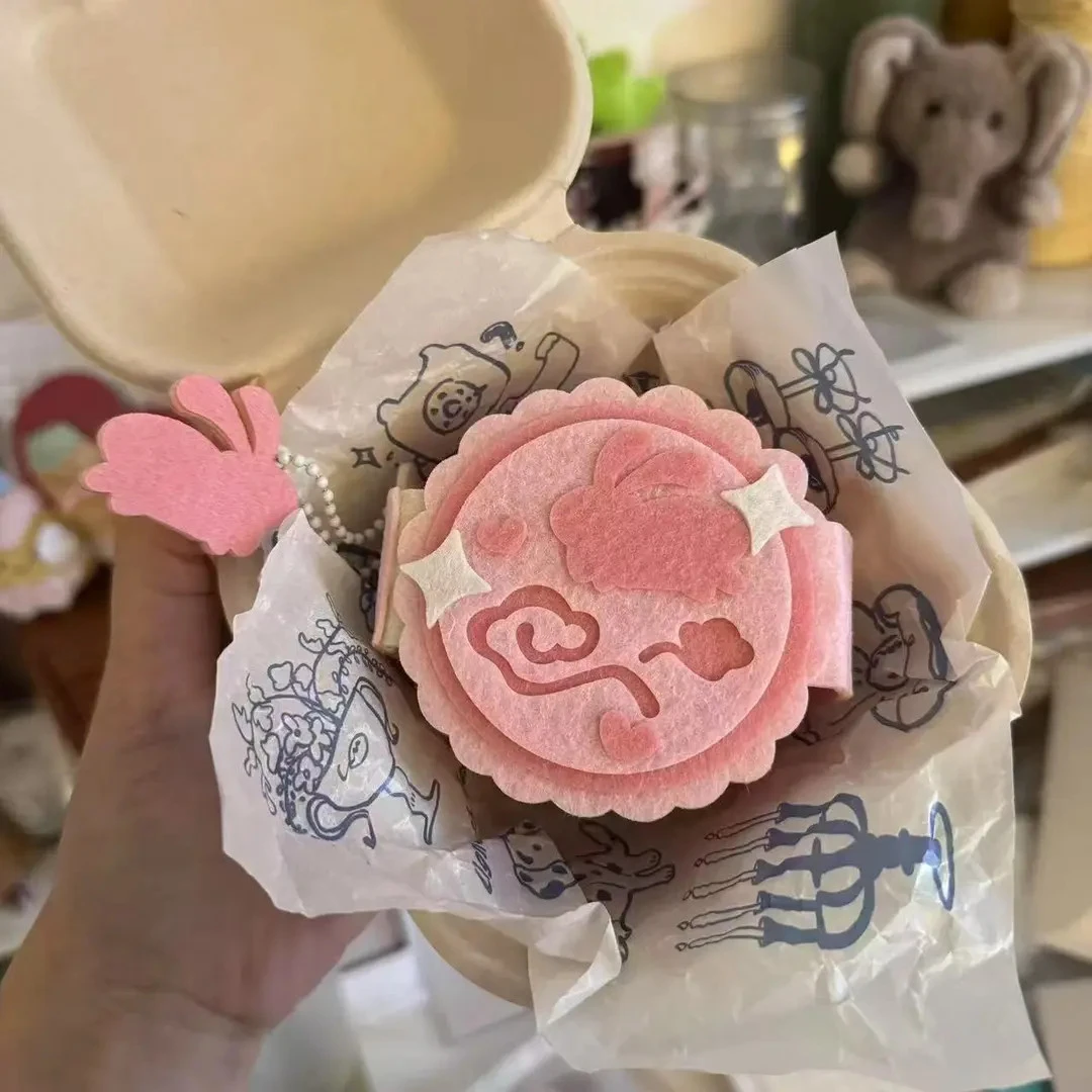 【艺凡】饼干月饼不织布卡册卡套可爱照片收纳中秋节送朋友礼物