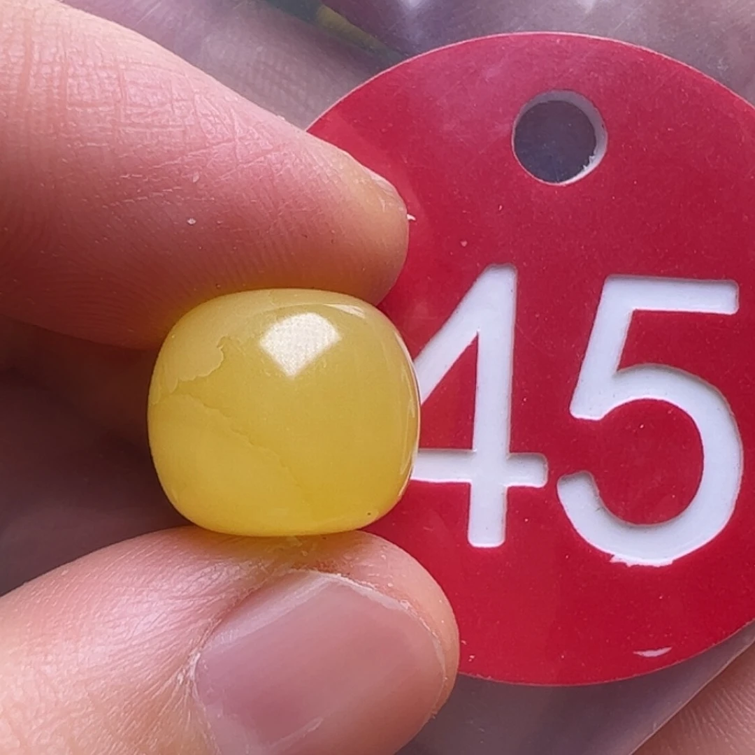 蜜蜡未镶嵌珠宝奇石12.2m m