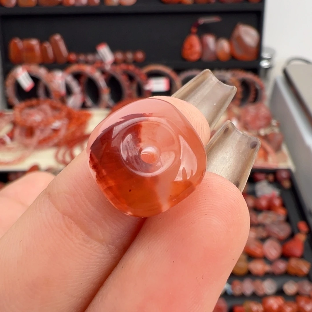 南红玛瑙未镶嵌颈饰