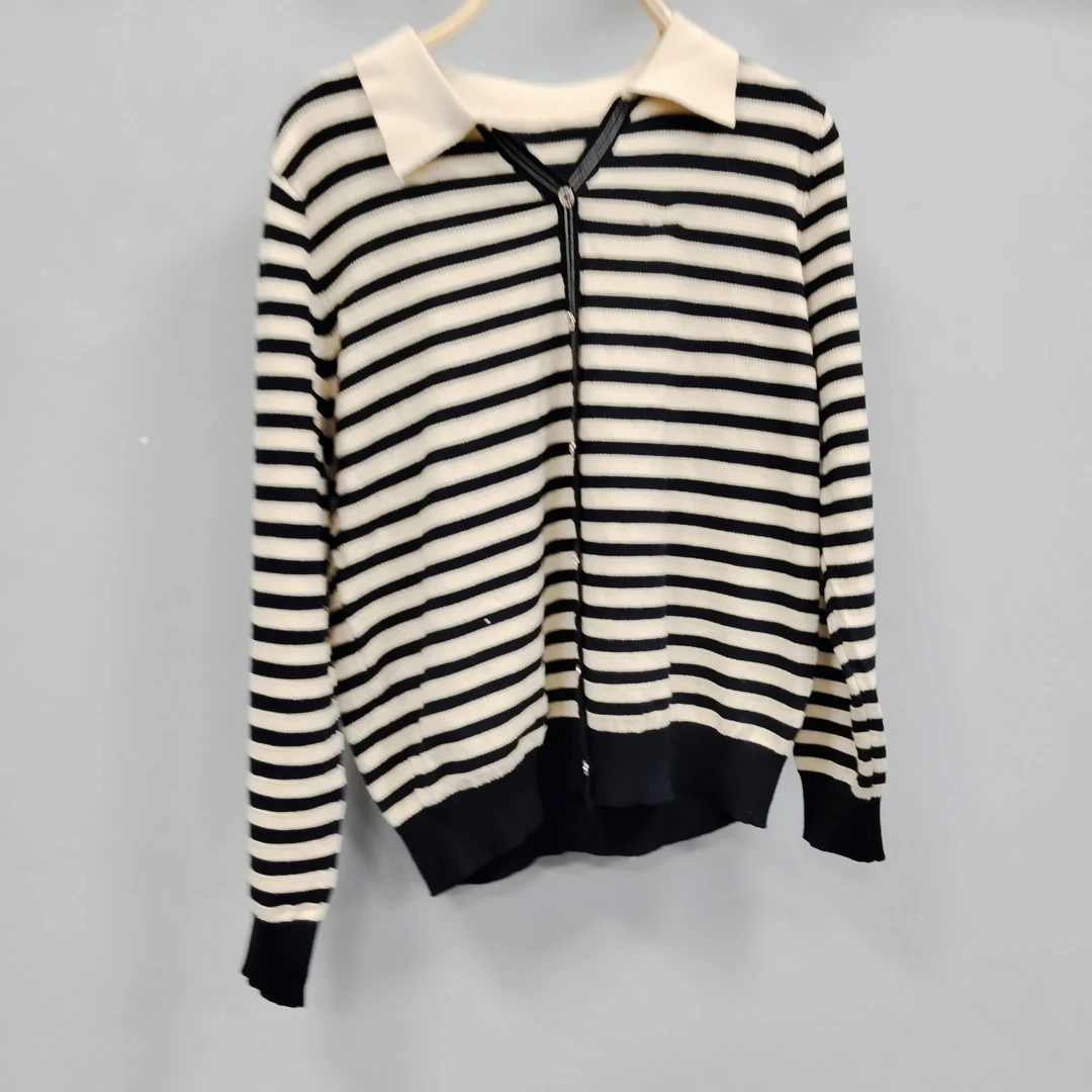 8882#新款女装时尚上衣