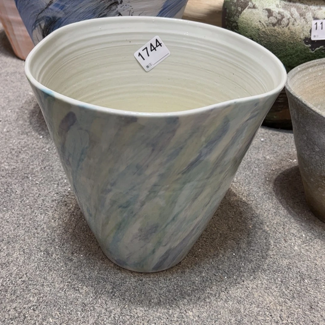 瓷片1744高27口24已打孔