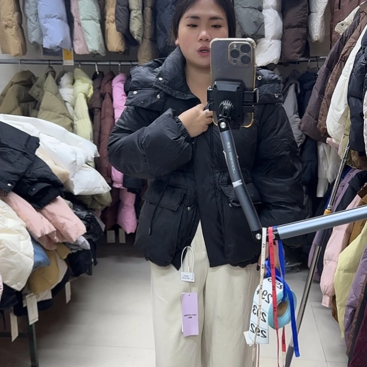 女外套黑色短款外套黑色