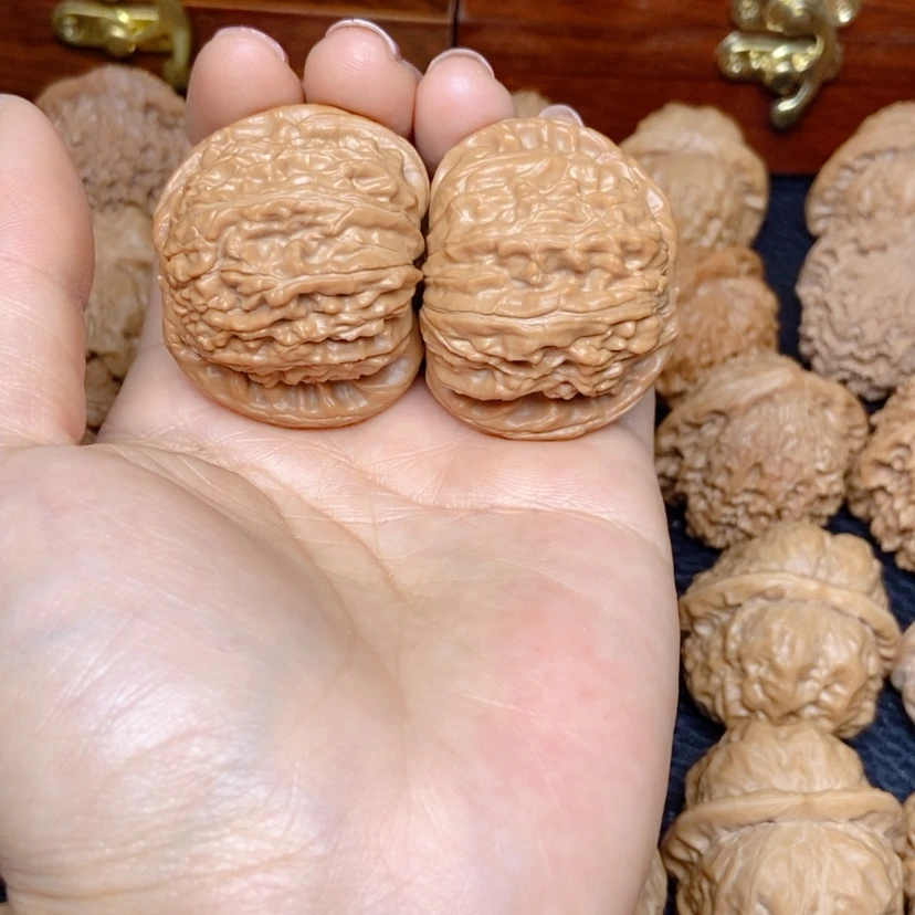 【闪购商品】文玩核桃吊坠白狮子41