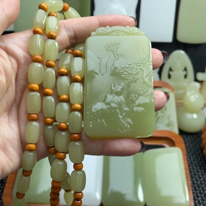 彩***月新疆昆仑山料生肖牛
