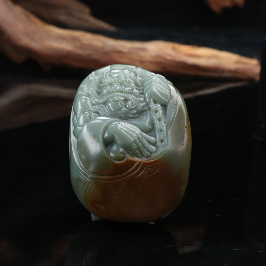 38和田玉红皮碧玉钟馗/100012北京中保拍卖