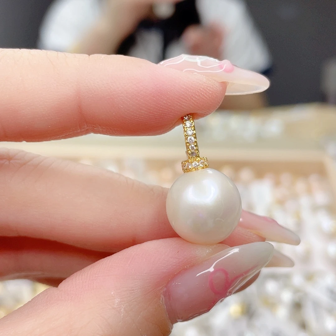 淡水珍珠未镶嵌吊坠(赠链)