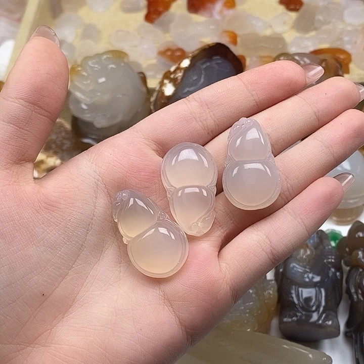 玛瑙/玉髓未镶嵌颈饰多样性发起一