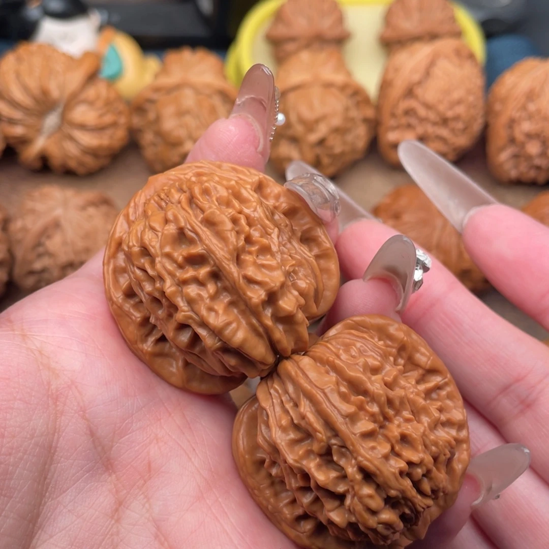 文玩核桃吊坠全品，精配老款山地平谷楼40