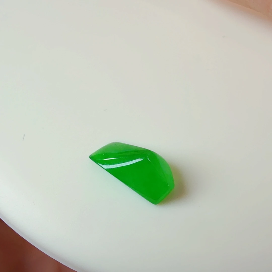 翡翠裸石冰阳绿随行