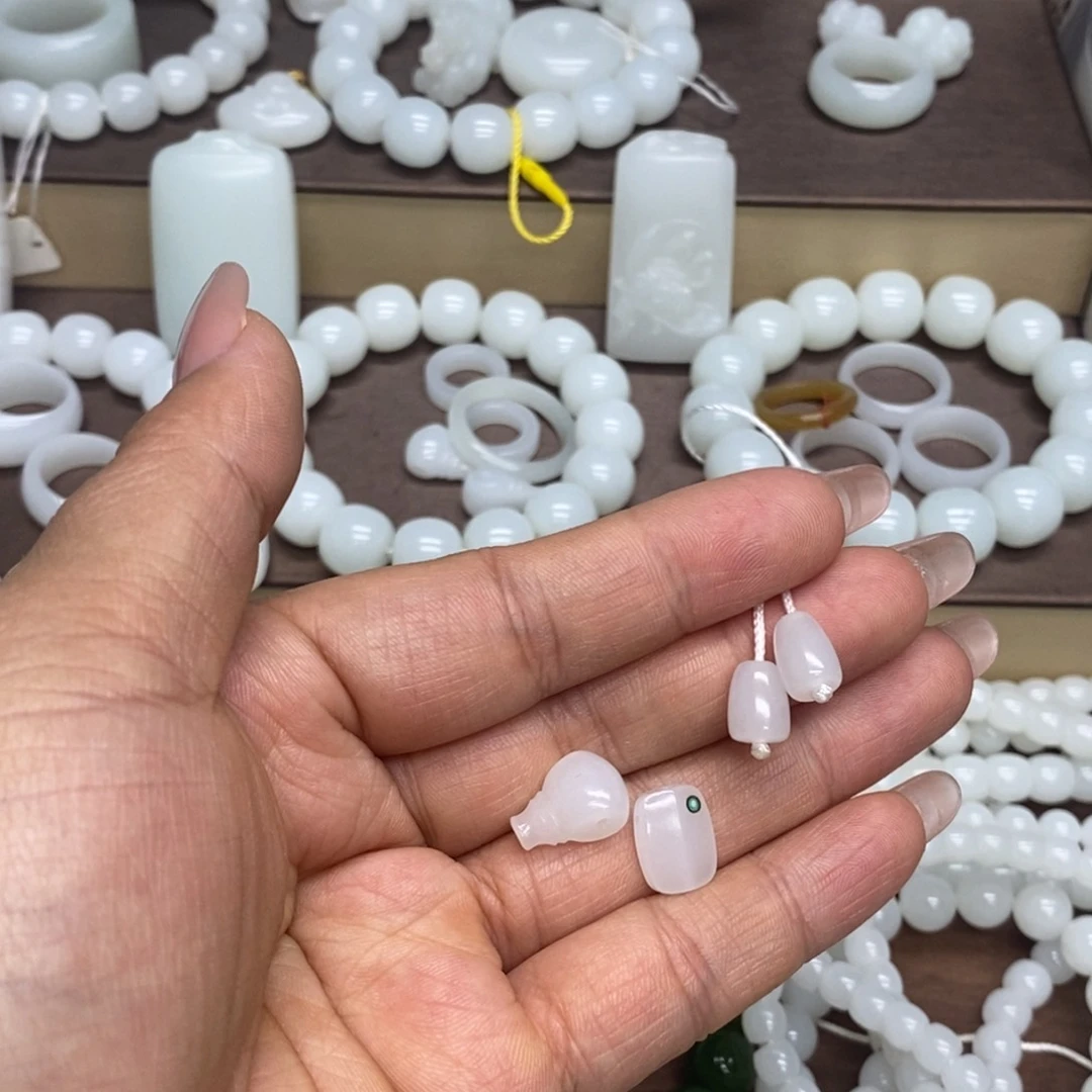 和田玉手链未镶嵌爱****银