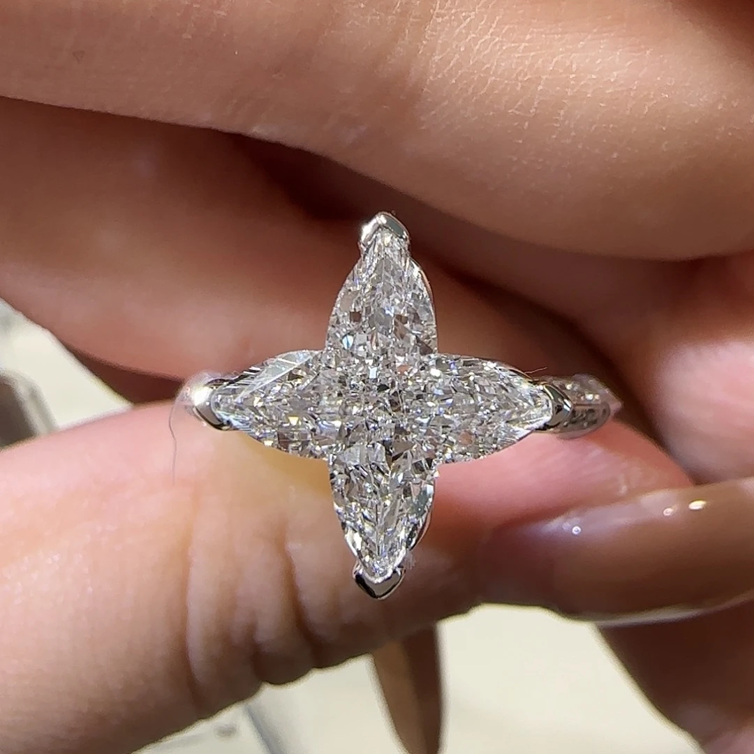 实验室培育钻石铂Pt950镶嵌LV切3卡