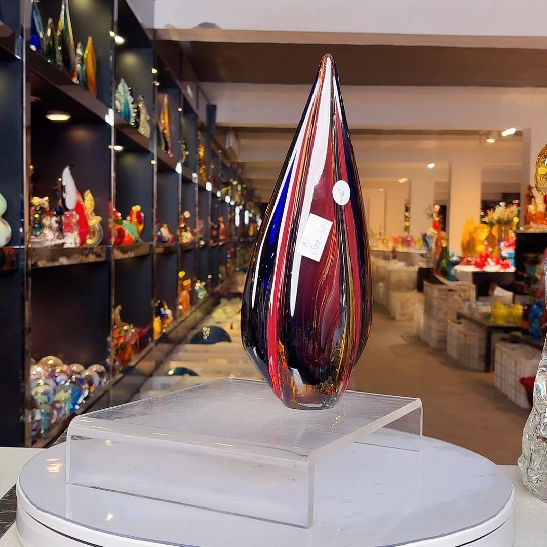 摆件琉璃岛是个什的人在