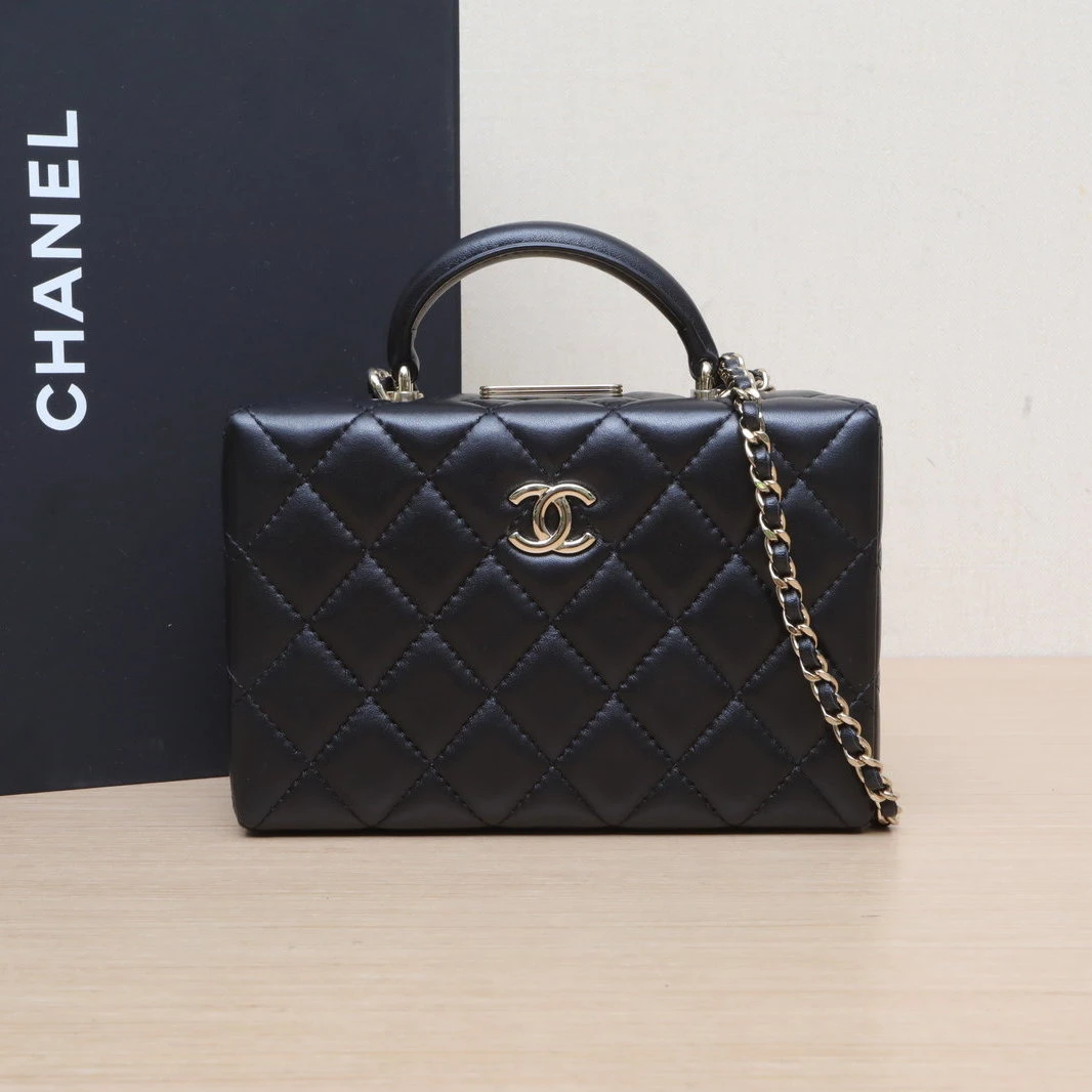 95新 Chanel/香奈儿 【黑黑】黑色 芯片开 24K 硬箱 手提化妆箱