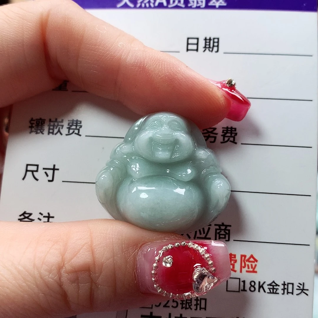 翡翠颈饰未镶嵌吐***?佛公