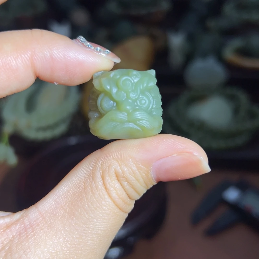 和田玉未镶嵌珠宝奇石