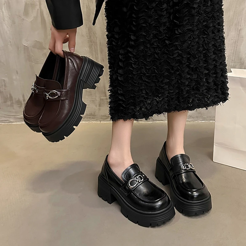 粗跟厚底英伦风小皮鞋女2025春季新款复古圆头百搭一脚蹬乐福单鞋