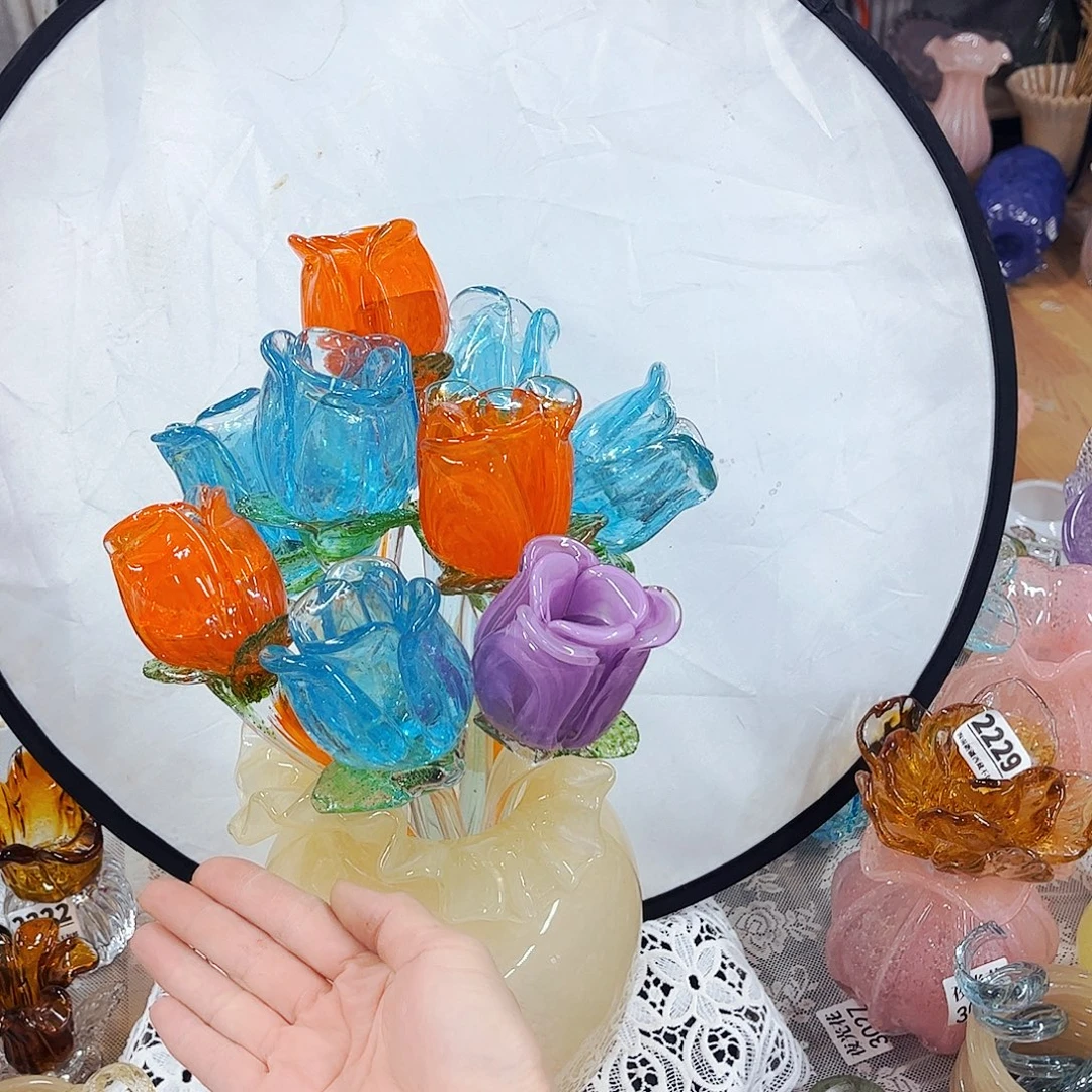9朵瑕花 家悦琉璃工艺品内裂