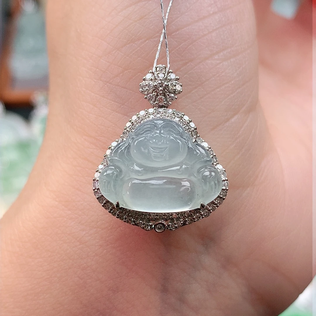 颈饰18K金镶嵌翡翠佛公