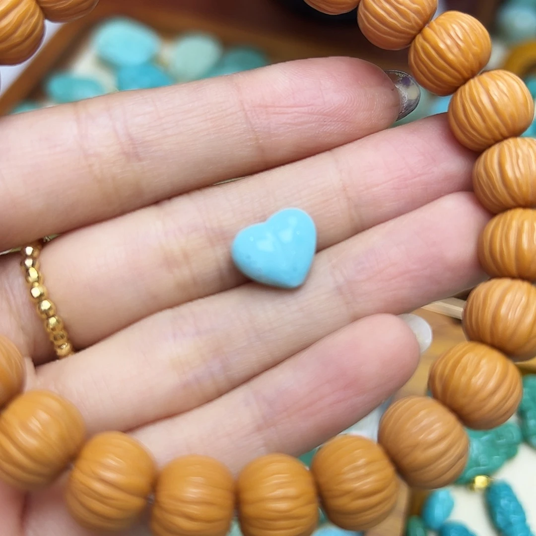 燕***绿松石未镶嵌配件绿松石